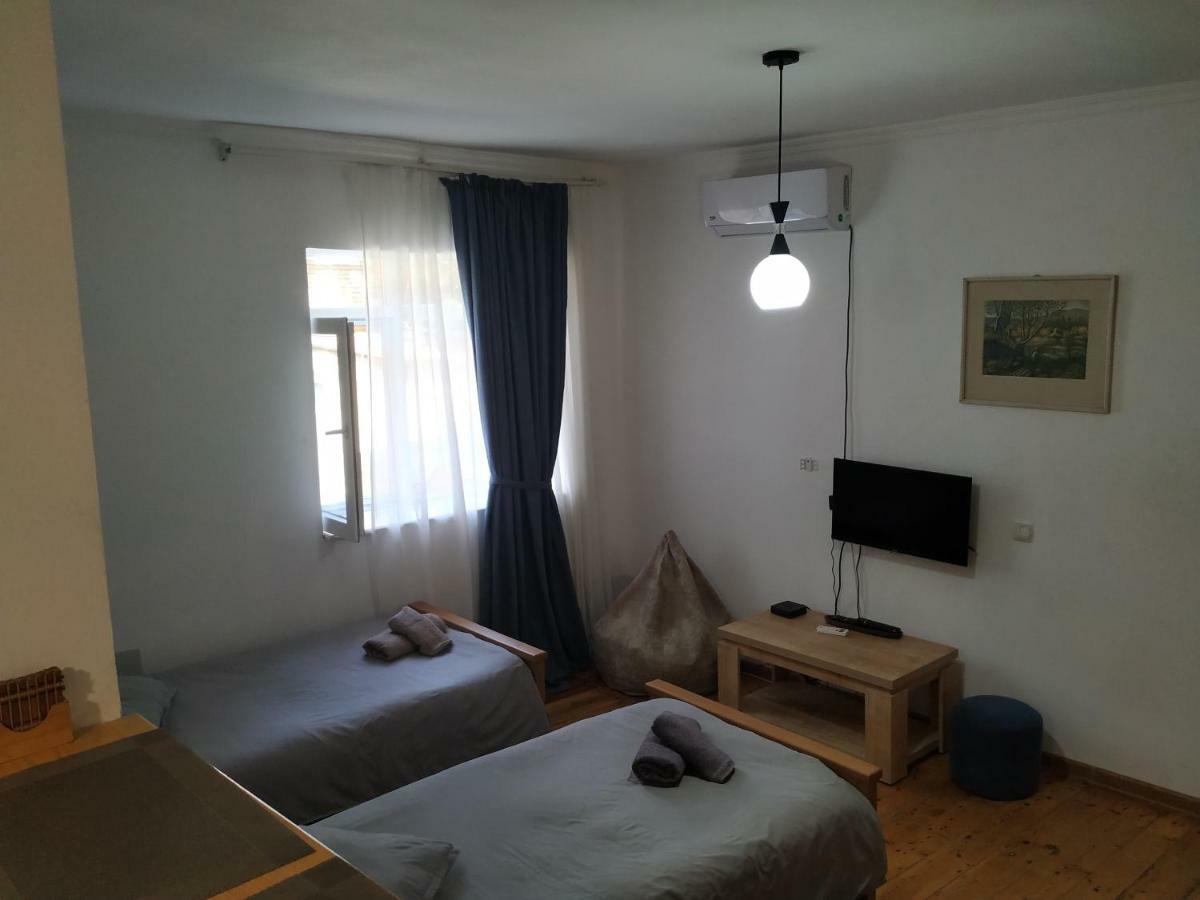 Vera Apartment Тбилиси Екстериор снимка